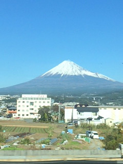 雪の富士山